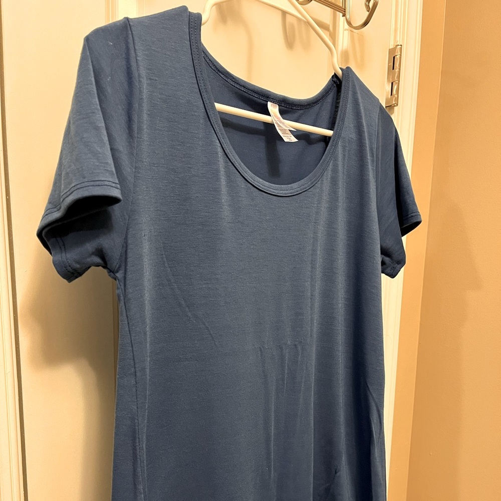 Lularoe Classic Tee, Royal Blue, size XS, like new